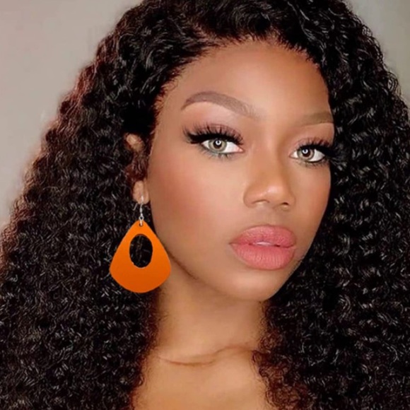 - ✨3 for$20✨ NWT Gorgeous African Wood Drop Earrings ✨ - Picture 3 of 4